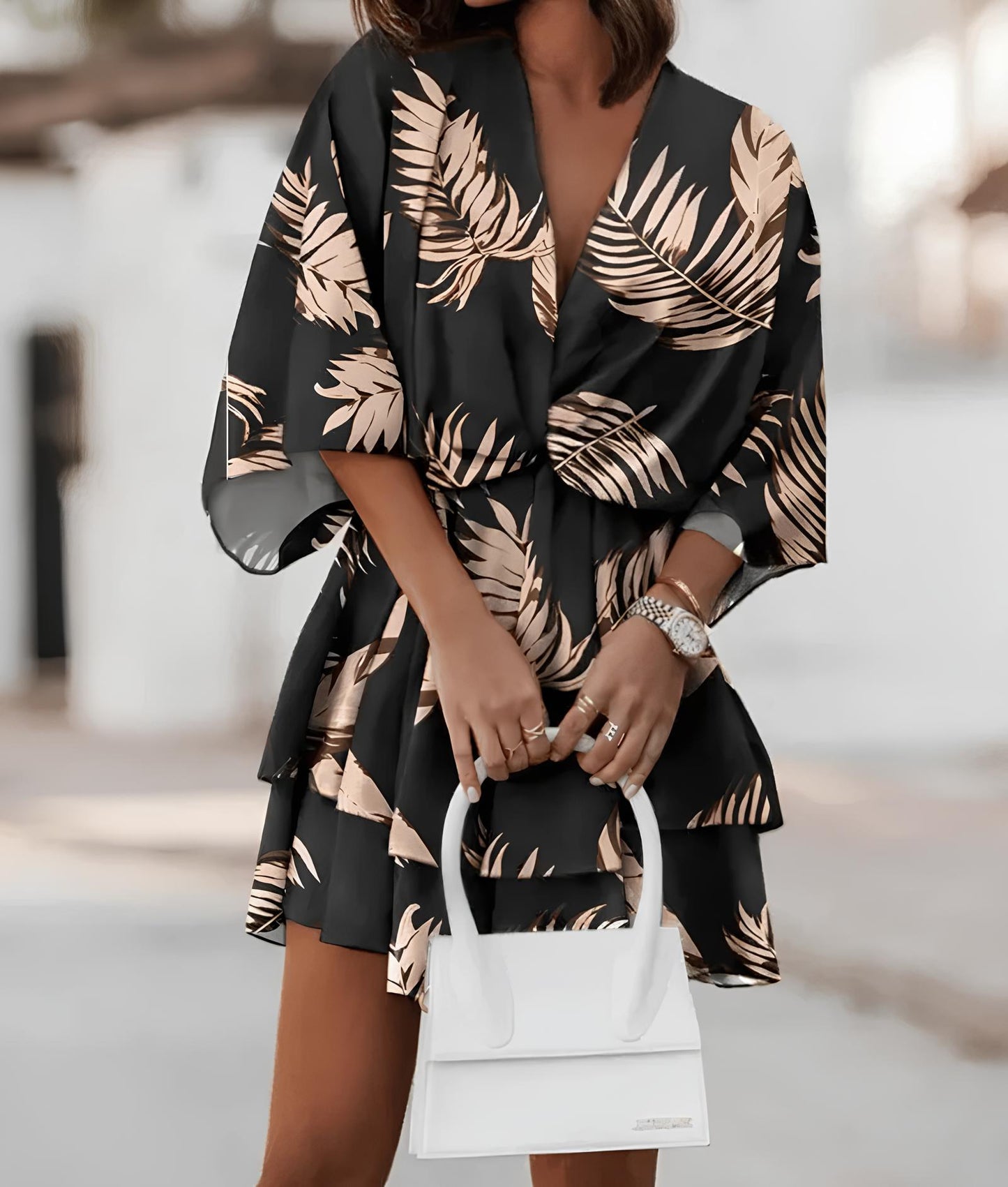 Flowing dress, feminine and bold