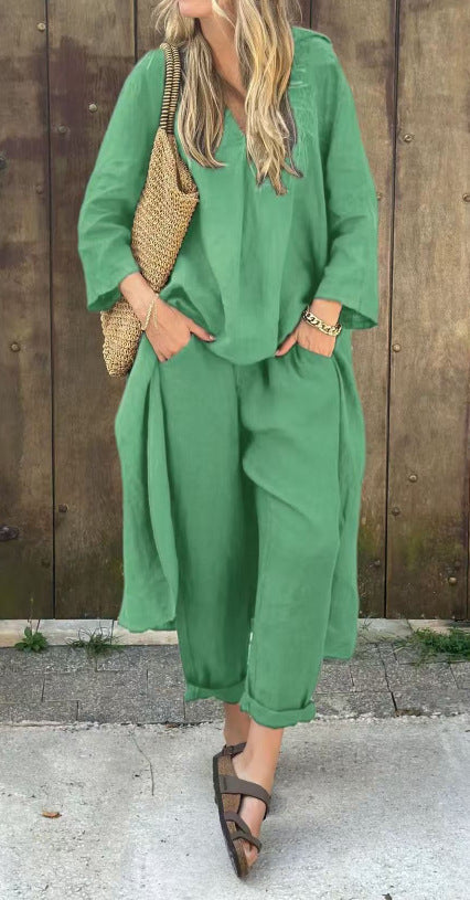 Loose 2-piece set with V-neck and pockets
