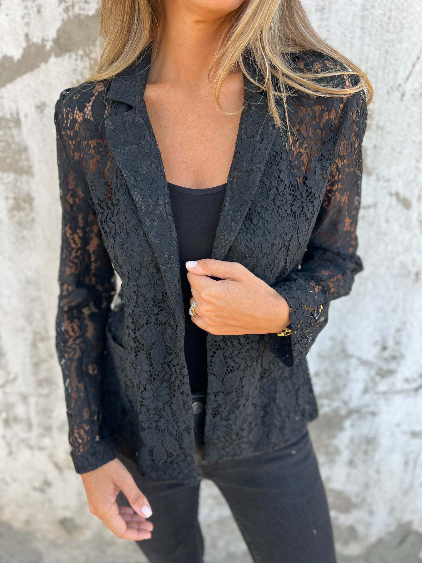 Lightweight and chic lace blazer jacket