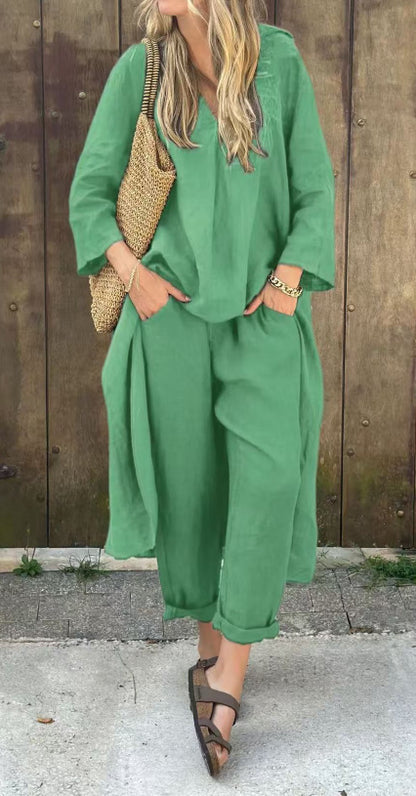 Loose 2-piece set with V-neck and pockets