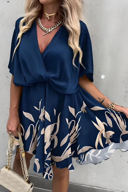 Flowing dress, feminine and bold